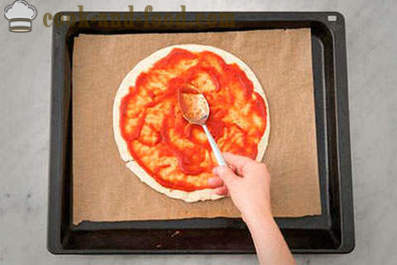 Recipe ng pizza na may pipino at mushroom