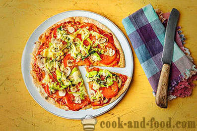 Recipe ng pizza na may pipino at mushroom