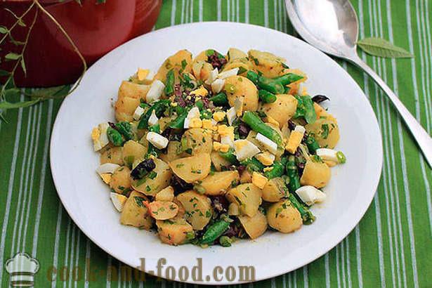 Potato salad na may berdeng beans at olive