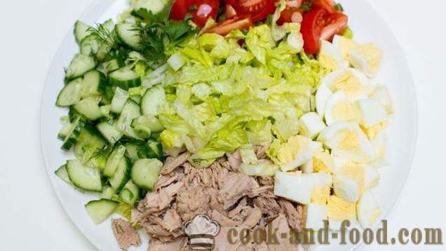 Prutas at gulay salads