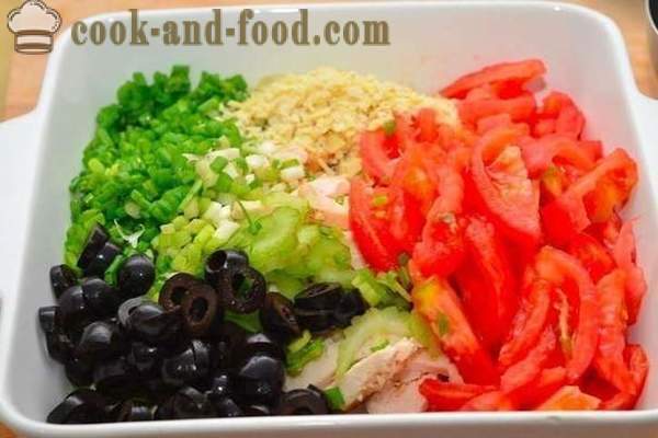 Chicken salad na may olive
