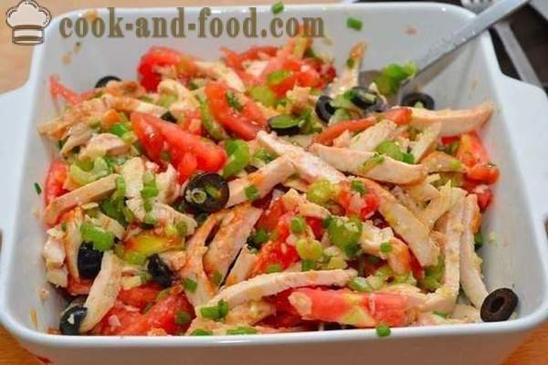 Chicken salad na may olive