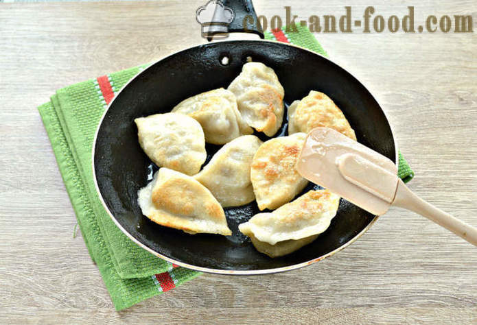 Omelette na may dumplings sa pan - bilang ang mainit-init na dumplings masarap, ang isang hakbang-hakbang recipe litrato