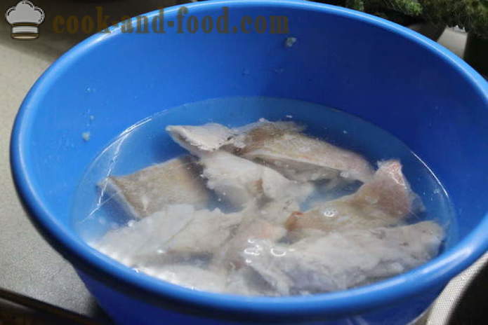 Fish inatsara sa suka na may sibuyas at halaman ng dyuniper - kung paano magluto inatsara isda sa bahay, hakbang-hakbang recipe litrato