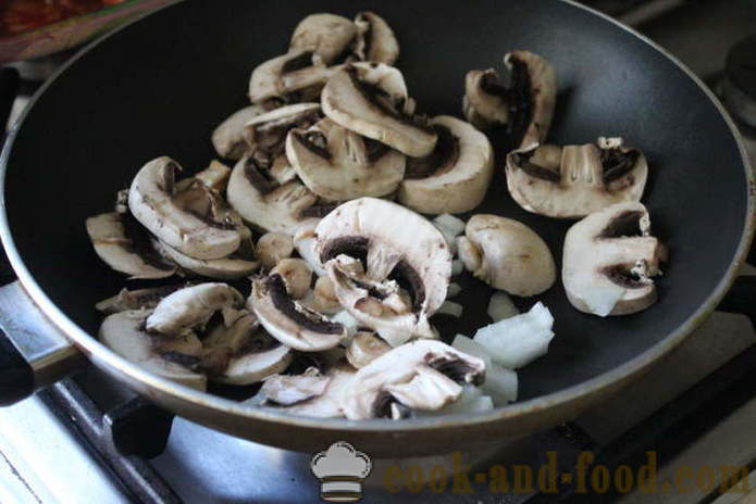 Patatas na may mushroom na may kulay-gatas at bawang - kung paano magluto patatas na may mushroom sa isang kawali, isang hakbang-hakbang recipe litrato