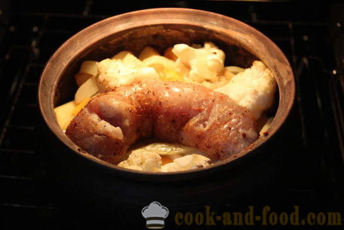 Young patatas sa isang palayok na may sausage at gulay - kung paano magluto ng inihaw sa oven ng mga batang patatas, isang hakbang-hakbang recipe litrato