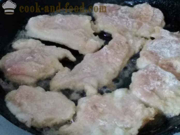 Delicious chicken chops sa isang kawali - parehong masarap magluto chops manok bubelya sa batter, na may isang hakbang-hakbang recipe litrato