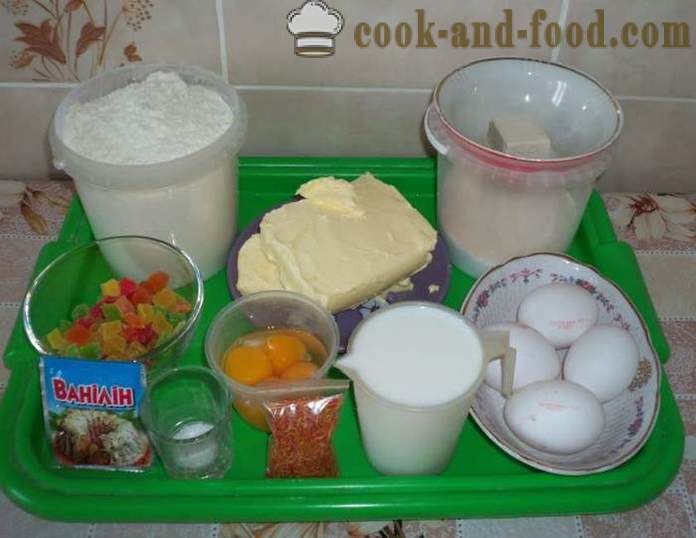 Saffron cake na may icing protina - kung paano magluto ng cake na may icing, isang hakbang-hakbang recipe litrato