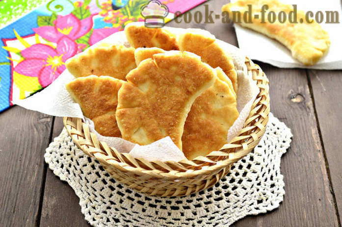Fried buns sa pan - kung paano maghurno matamis na roll sa pan, ang isang hakbang-hakbang recipe litrato