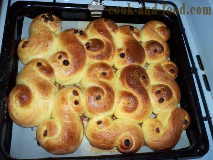 Saffron buns, snails - kung paano gumawa ng isang tinapay snails, hakbang-hakbang recipe litrato