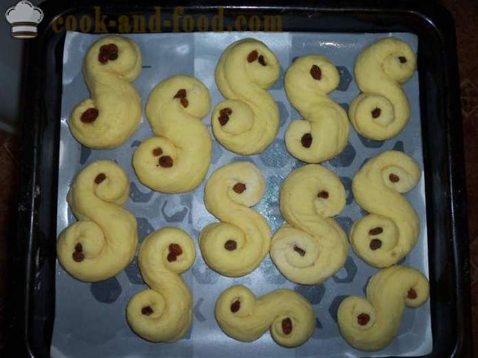 Saffron buns, snails - kung paano gumawa ng isang tinapay snails, hakbang-hakbang recipe litrato