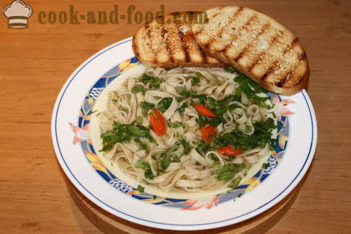 Manok miswa sopas sa bahay - kung paano magluto sopas na may homemade noodles, sunud-sunod na recipe litrato