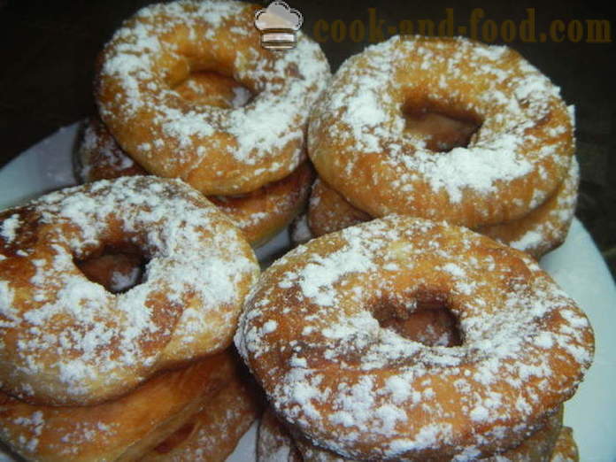 Yeast donuts sa kepe - kung paano magluto donuts mula sa lebadura kuwarta, isang hakbang-hakbang recipe litrato