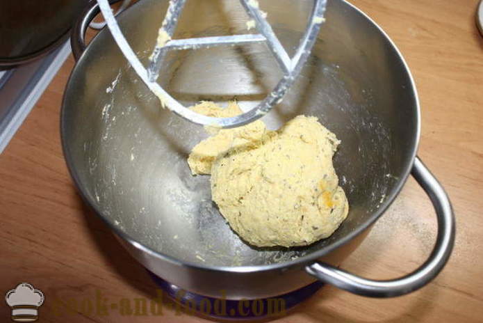 Ang pinaka masarap buns sa gatas na walang pampaalsa - kung paano maghurno muffins sa oven na may karne, ang isang hakbang-hakbang recipe litrato