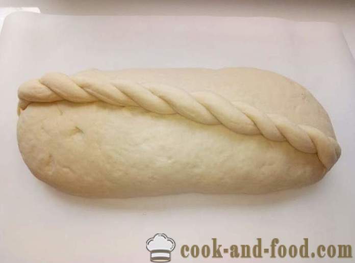 Yaring-bahay wheat bread sa oven