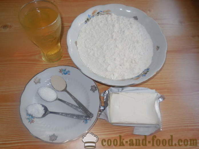 Ang isang simpleng recipe para sa homemade bread sa kamatis atsara - kung paano maghurno tinapay sa tinapay maker sa bahay, hakbang-hakbang recipe litrato