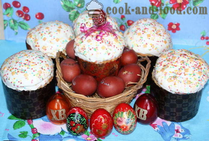 Easter cake na may mga almendras at mga pasas, gatas - kung paano maghurno isang cake sa oven, na may isang hakbang-hakbang recipe litrato