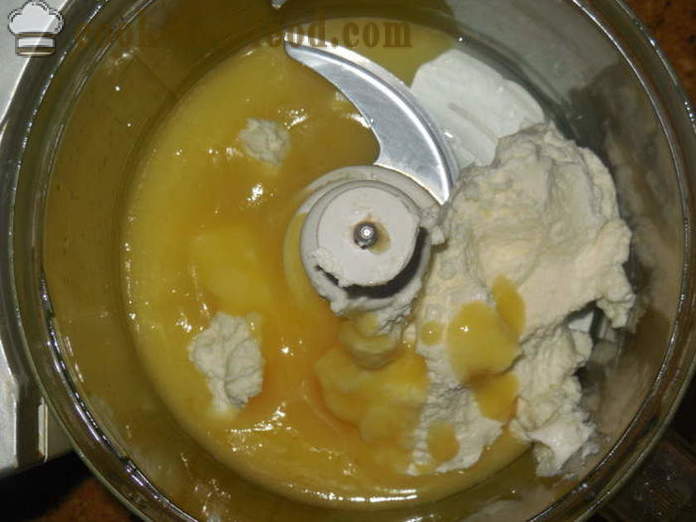 Curd Easter na may cream at tsokolate - kung paano magluto sa kulta Easter nang walang itlog, hakbang-hakbang recipe litrato