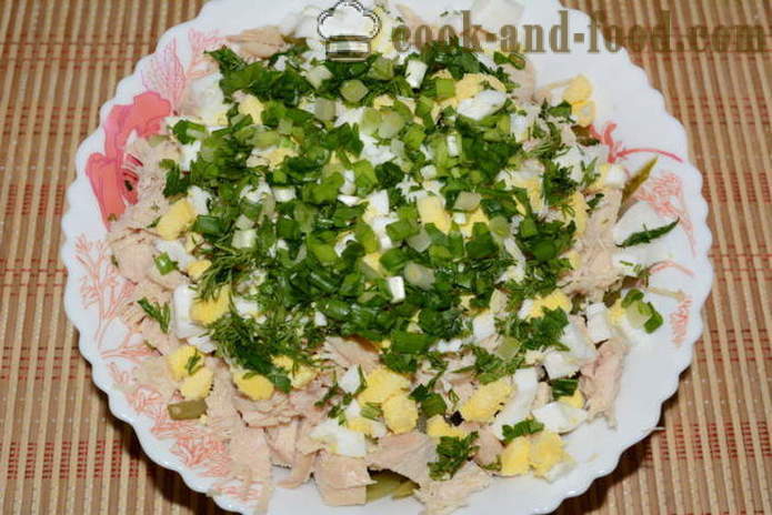Kintsay salad na may manok, itlog, pipino at mayonesa - Paano upang maghanda ng isang salad ng kintsay root, isang hakbang-hakbang recipe litrato