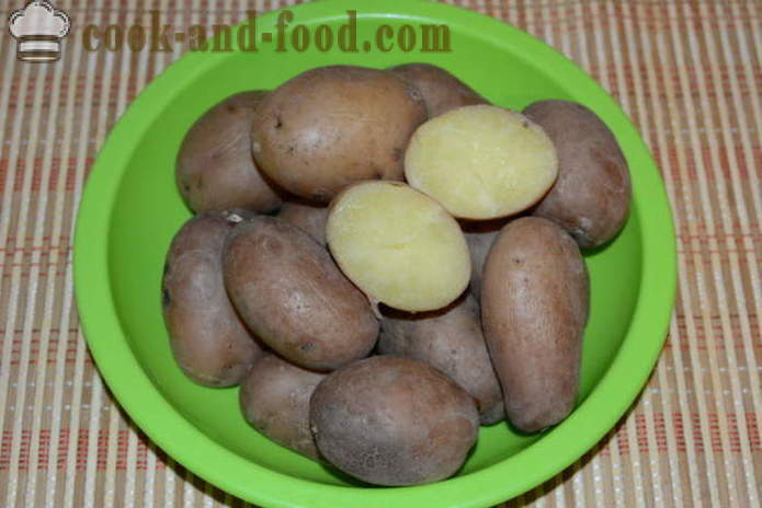 Pinakuluang patatas sa kanilang mga skin para sa isang salad - kung paano magluto patatas sa kanilang mga skin sa isang kasirola, na may isang hakbang-hakbang recipe litrato