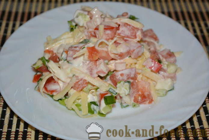 Salad na may alimasag sticks, mga kamatis, keso at itlog - kung paano magluto ng masarap na salad ng alimasag sticks, isang hakbang-hakbang recipe litrato
