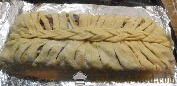 Yeast cake na may isda at kanin at sariwang isda - kung paano magluto ng isang pie na may isda sa oven, na may isang hakbang-hakbang recipe litrato