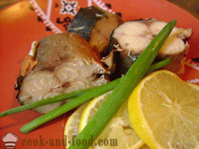 Salted mackerel mabilis sa sibuyas skin - kung paano sa atsara alumahan sa sibuyas skin sa bahay, hakbang-hakbang recipe litrato