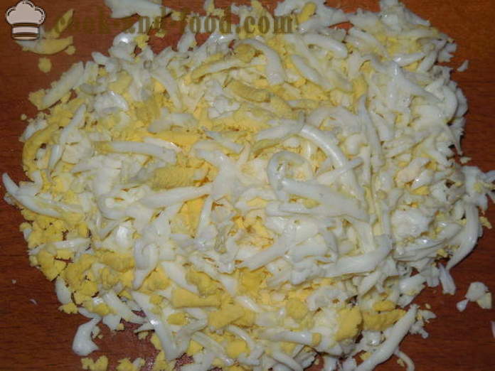 Raffaello salad ng alimasag sticks - kung paano magluto alimango Raffaello, ang isang hakbang-hakbang recipe litrato