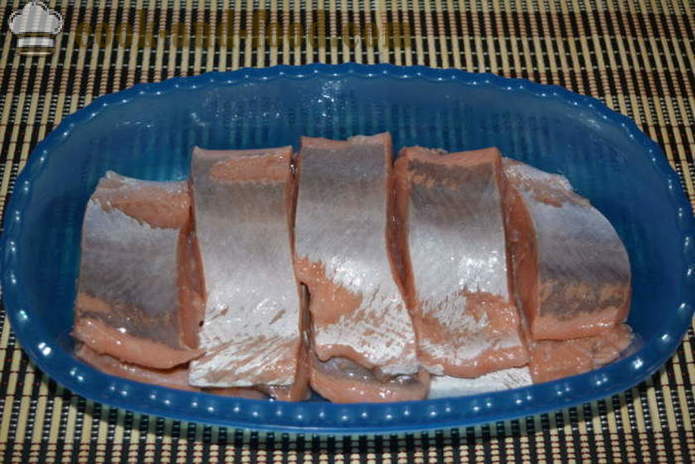 Pink salmon alat na ng Atlantic salmon - parehong masarap na atsara pink salmon sa bahay, hakbang-hakbang recipe litrato