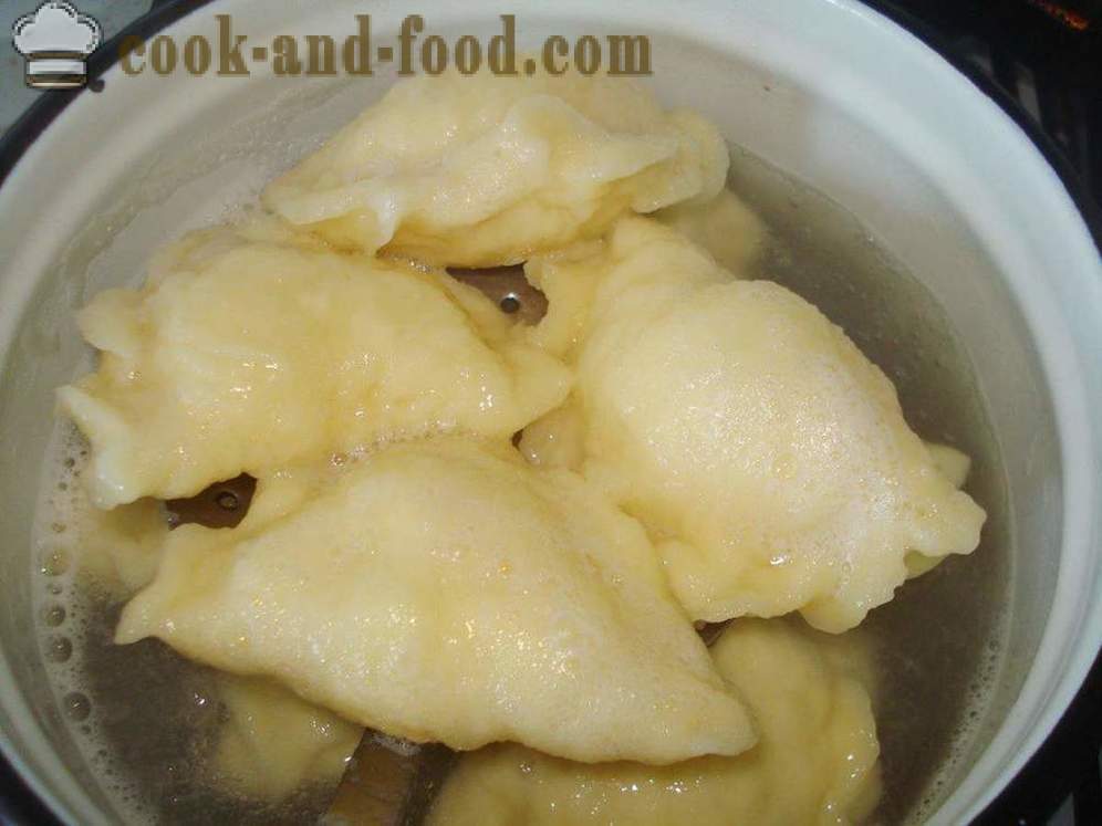 Dumplings na may patatas at mga sibuyas - kung paano gumawa ng dumplings na may patatas, isang hakbang-hakbang recipe litrato