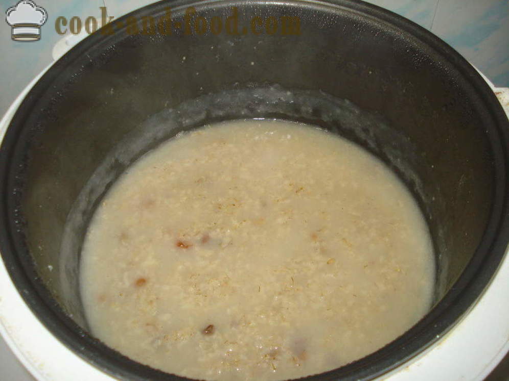 Oatmeal sa tubig sa multivarka - kung paano magluto oatmeal multivarka, sunud-sunod na recipe litrato