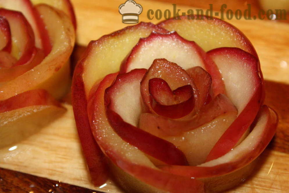Recipe ng mansanas rose - kung paano gumawa ng mga rosas apple cake, sunud-sunod na recipe litrato