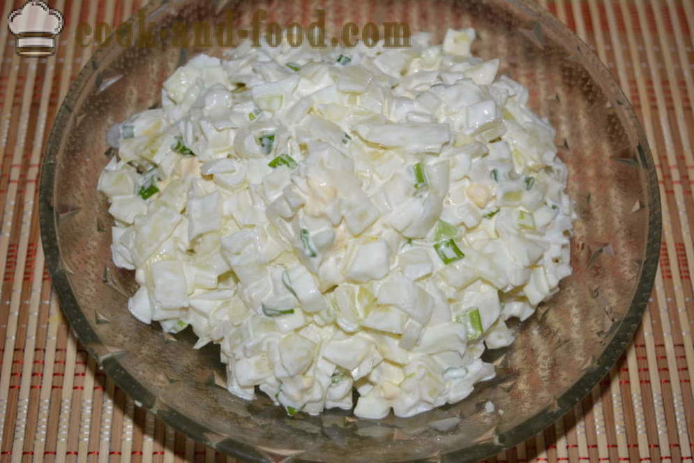 Sibuyas salad ng sibuyas na may itlog at mayonesa - kung paano magluto ang sibuyas salad, ang isang hakbang-hakbang recipe litrato