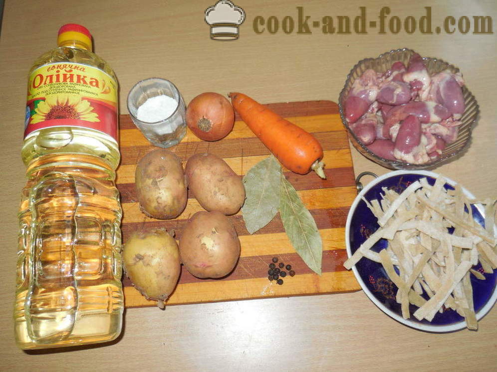 Sopas na may homemade noodles at chicken puso - kung paano magluto manok na sopas sa multivarka, sunud-sunod na recipe litrato