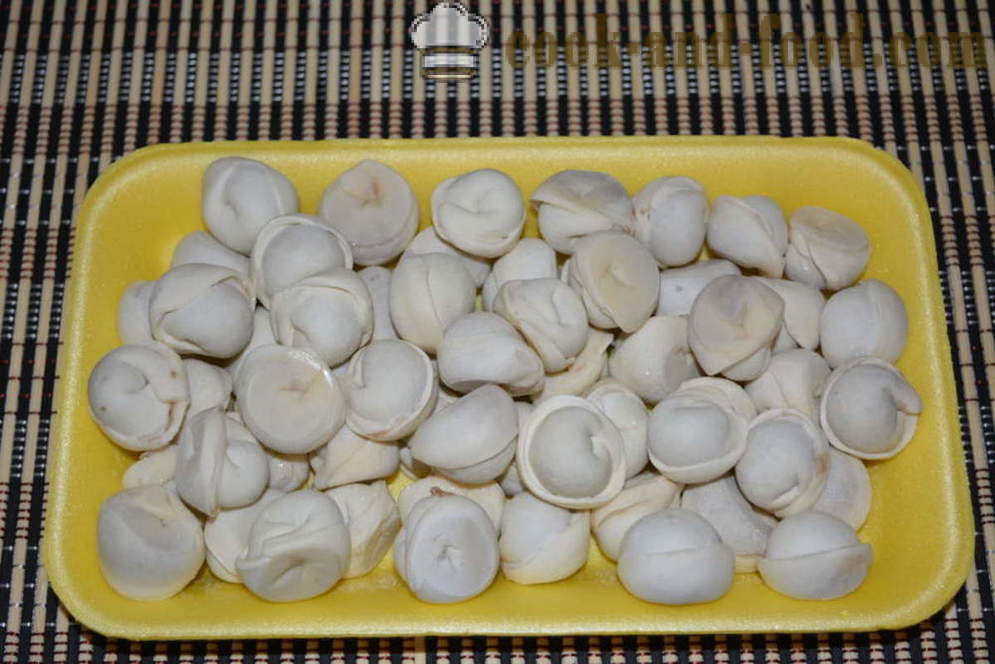 Hakbang-hakbang, kung paano upang magprito frozen dumplings sa pan, recipe na may larawan