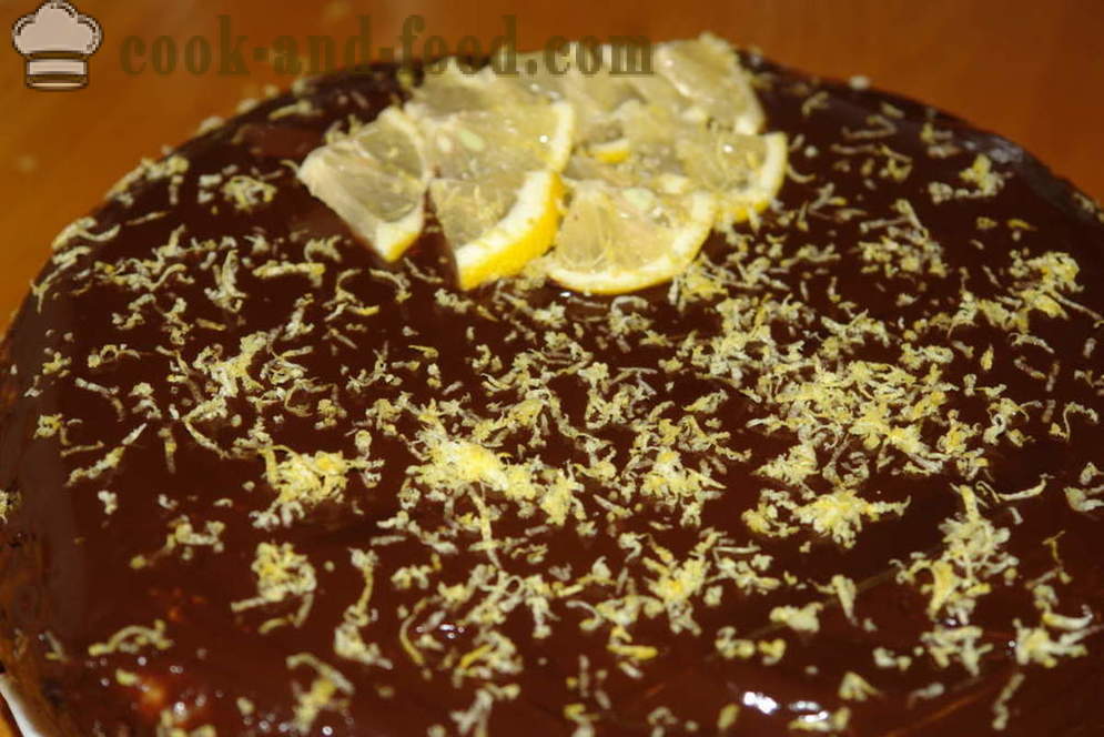 Isang masarap na chocolate sponge cake na may kulay-gatas - kung paano gumawa ng chocolate cake, isang hakbang-hakbang recipe litrato
