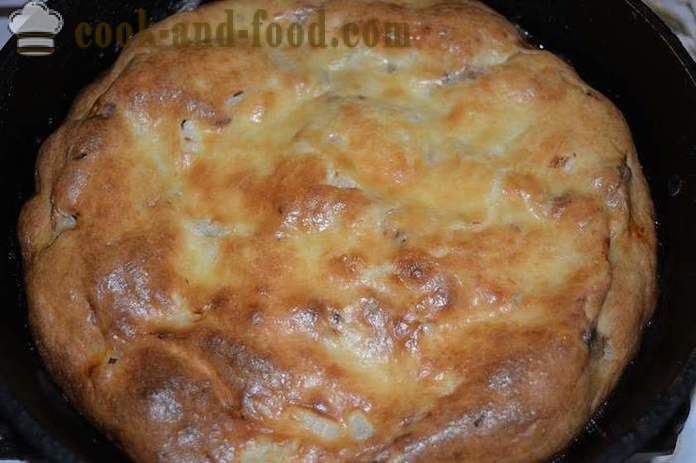 Ang isang simpleng recipe para sa pagpuno ng mga pie na may de-latang isda sa oven - kung paano magluto ng pie tagapuno, ang isang hakbang-hakbang recipe litrato