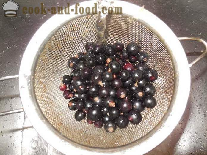Fruit jelly kurant berries, mulberries, mga aprikot at almirol - kung paano magluto jelly berries at arina, na may isang hakbang-hakbang recipe litrato