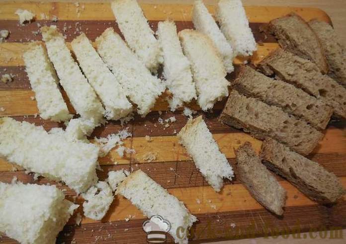 Yaring-bahay bawang croutons sa hurno, na angkop para sa beer, sopas o salad - kung paano gumawa ng bawang croutons sa tahanan, ang mga recipe na may larawan