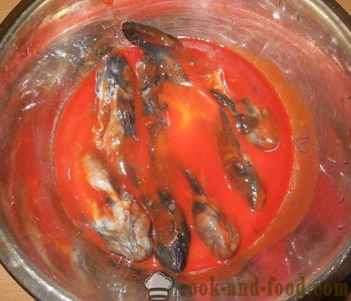Masarap fried gobies in tomato sauce, crispy - recipe na may mga larawan kung paano gumawa ng Black toro