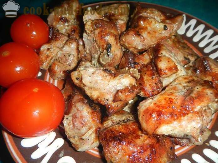 Juicy baboy sa grill - kung paano upang mag-atsara ang karne para sa kebabs, barbecue, pag-ihaw o Pagprito sa grill recipe na may mga larawan.
