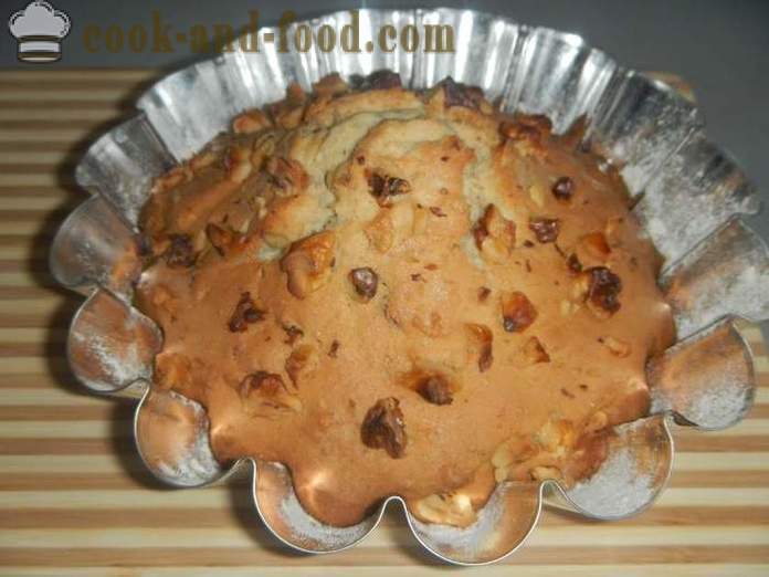 Simple walnut cupcake sa kepe - kung paano magluto ng cake sa bahay, hakbang-hakbang recipe na may mga larawan.