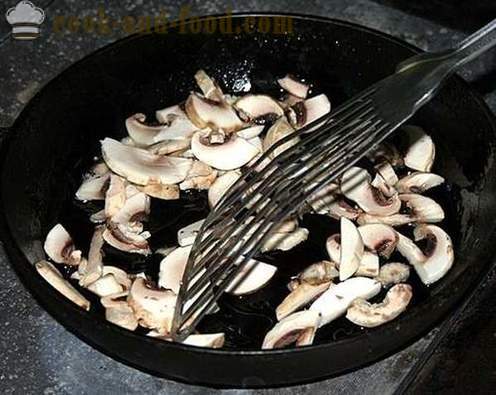 Mushroom sopas na may kabute at patatas - masarap, mabilis at nagbibigay-kasiyahan. Recipe na may mga larawan.