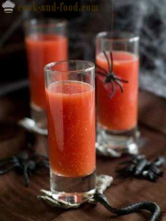 Kamatis na sopas gazpacho o recipe para sa Halloween: isang non-alcoholic drink tomato 