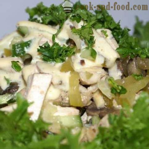 Koleksyon ng mga recipe ng salad na may manok at mushroom