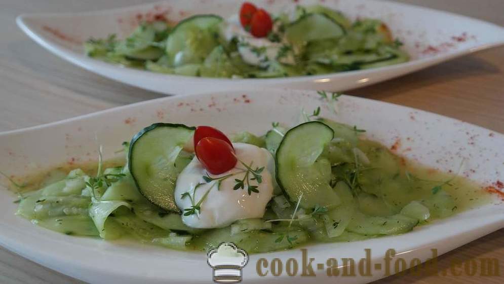 Mga recipe para sa salad na may mga sariwang cucumber
