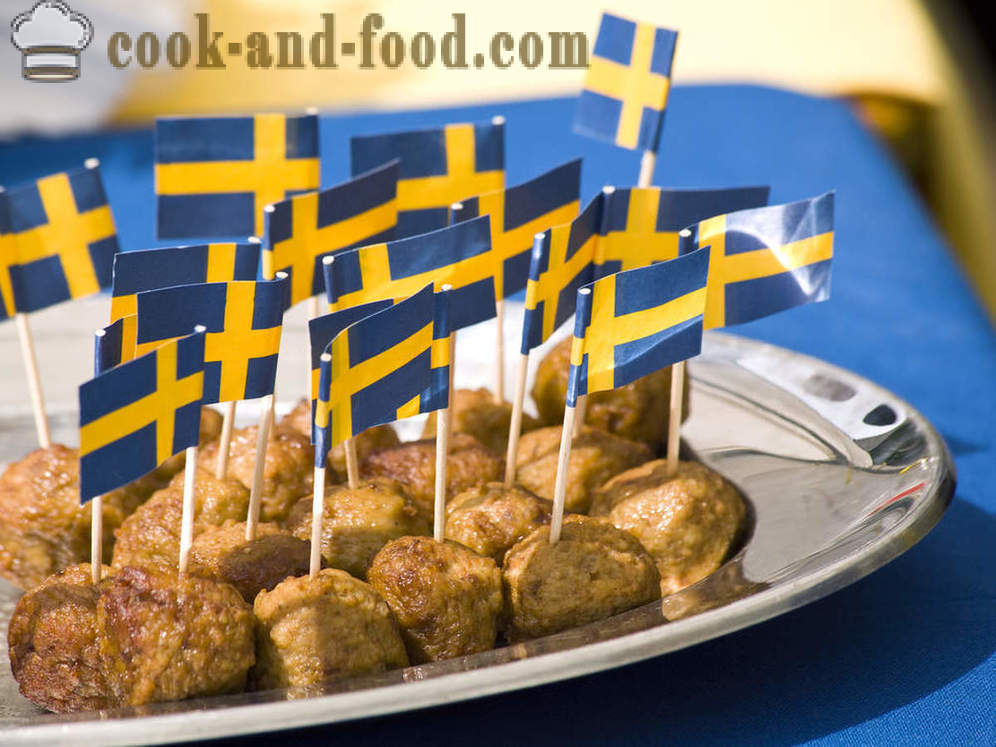 Sweden: Karlsson paboritong meatballs at matamis gisantes na sopas - recipe ng video sa bahay